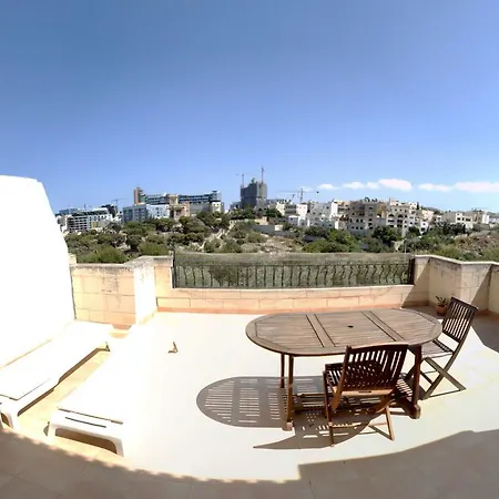 Googaia - Penthouse Gæstehus Pembroke
